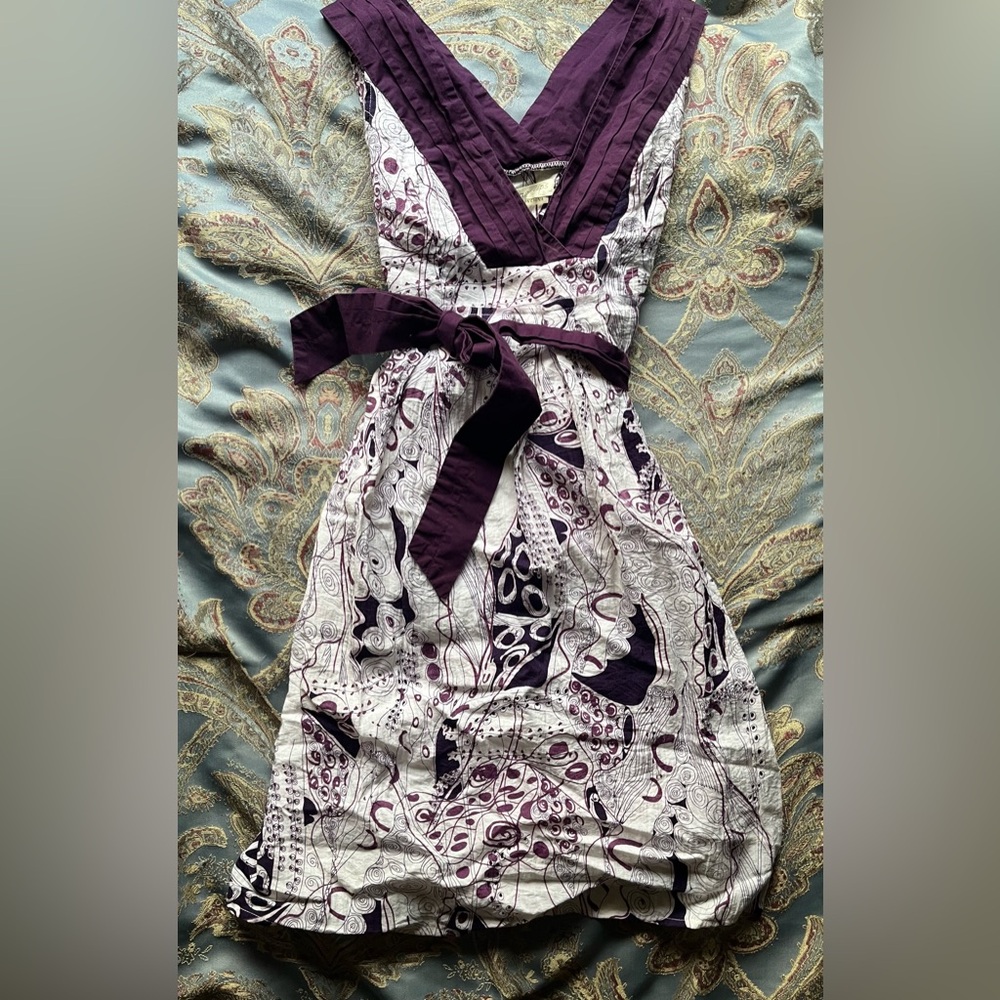 Purple trimmed white floral dress. Size M
